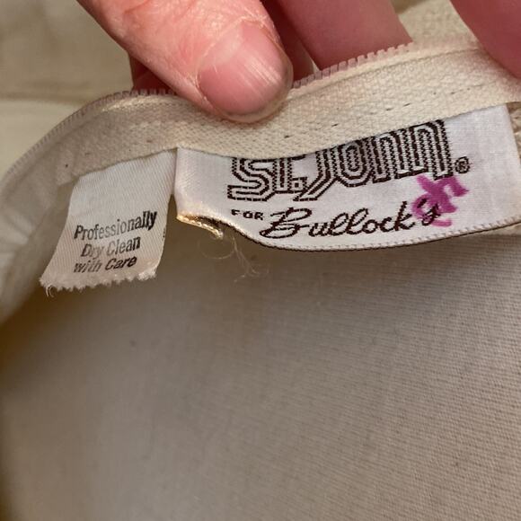 St John for Bullock’s Vintage Cream Long Sleeve Knit Midi Dress V-neck Sz 0 - Picture 3 of 11